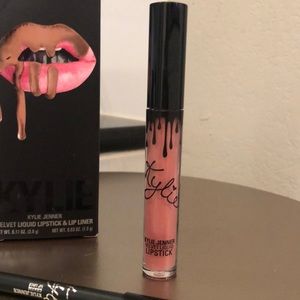 Kylie Cosmetics Makeup - Kylie Jenner Lip Kit Brand New Kylie Cosmetics Makeup - Kylie Jenner Lip Kit Brand New